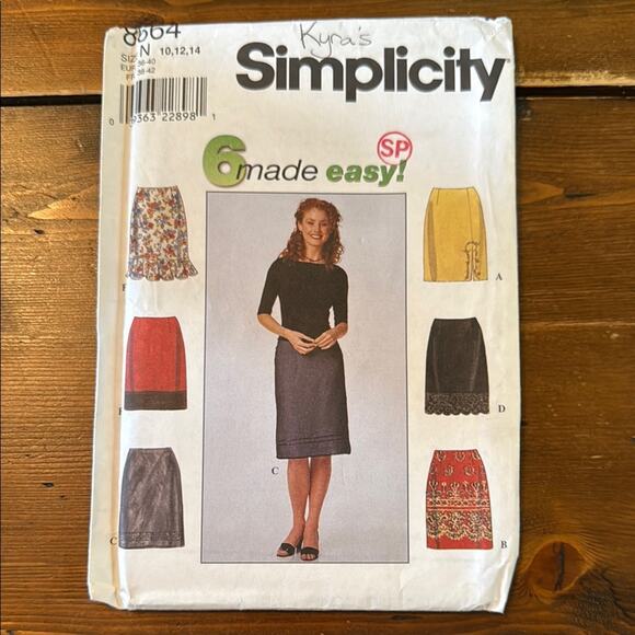 Simplicity Red Pleated Pencil Skirt Knee-Length Work Sewing Pattern 8664 - Picture 1 of 2